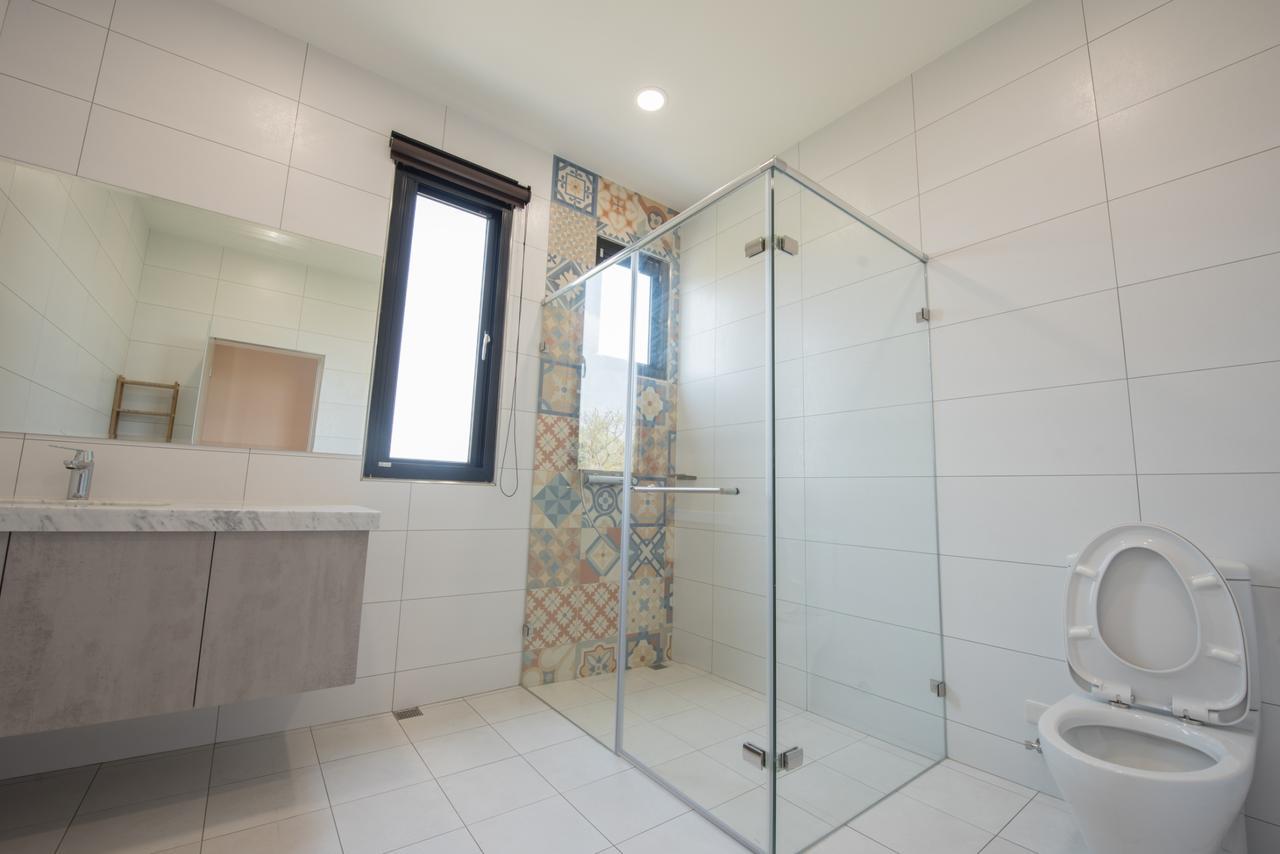 Here Homestay Zhongpu Bagian luar foto