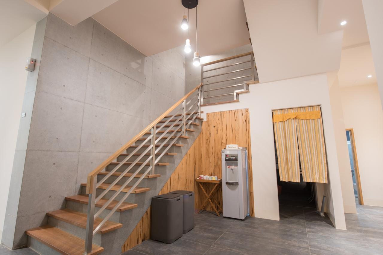 Here Homestay Zhongpu Bagian luar foto